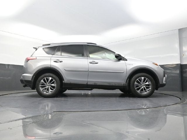 2017 Toyota RAV4 Hybrid XLE