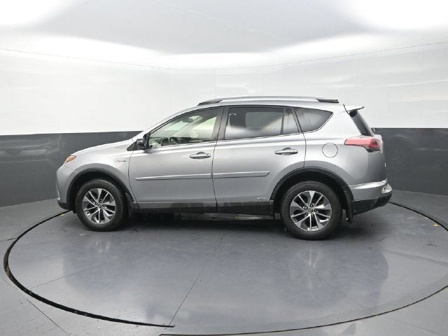 2017 Toyota RAV4 Hybrid XLE