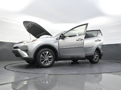 2017 Toyota RAV4 Hybrid XLE