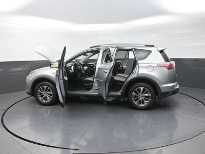 2017 Toyota RAV4 Hybrid XLE