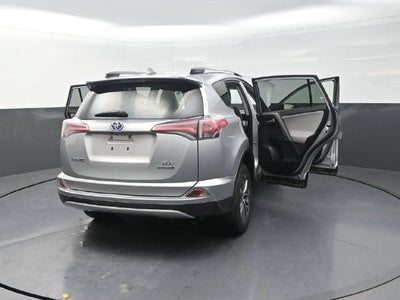 2017 Toyota RAV4 Hybrid XLE