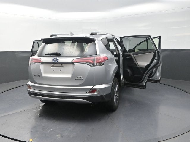 2017 Toyota RAV4 Hybrid XLE