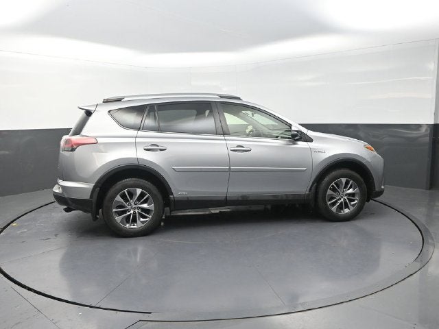 2017 Toyota RAV4 Hybrid XLE