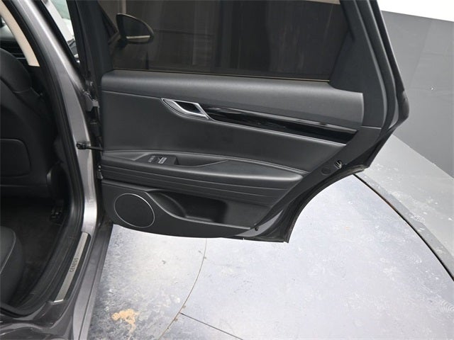 2023 Genesis G80 2.5T