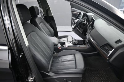2023 Audi Q5 45 S line Premium quattro