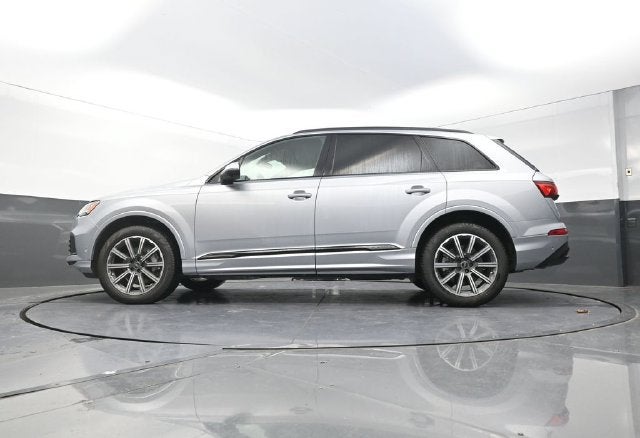 2022 Audi Q7 45 Premium Plus quattro