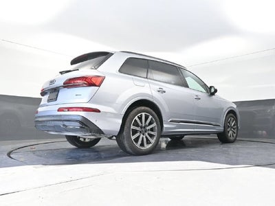 2022 Audi Q7 45 Premium Plus quattro