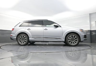 2022 Audi Q7 45 Premium Plus quattro
