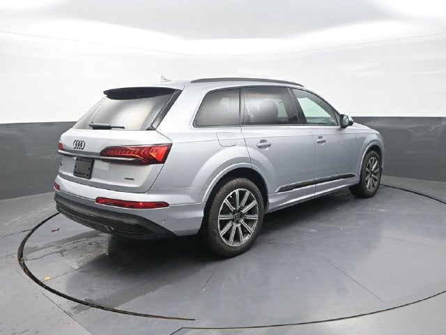 2022 Audi Q7 45 Premium Plus quattro