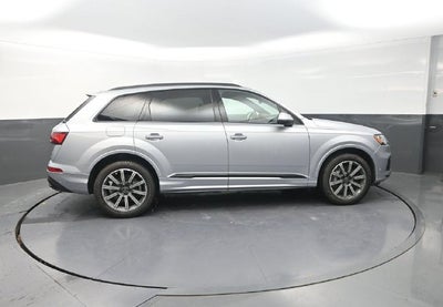 2022 Audi Q7 45 Premium Plus quattro