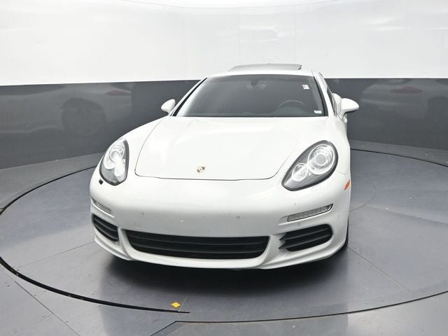 2016 Porsche Panamera 4