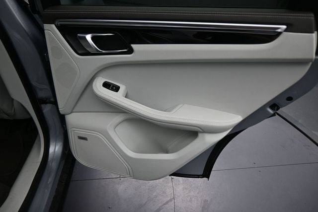 2019 Porsche Macan Base