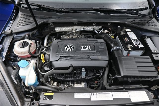 2016 Volkswagen Golf R DCC & Navigation 4Motion 4Motion