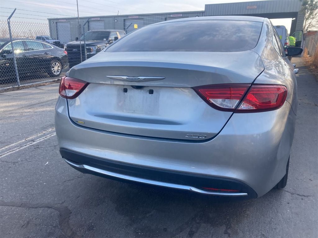 2016 Chrysler 200 Limited