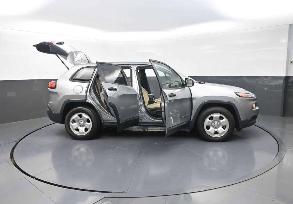 2017 Jeep Cherokee Sport