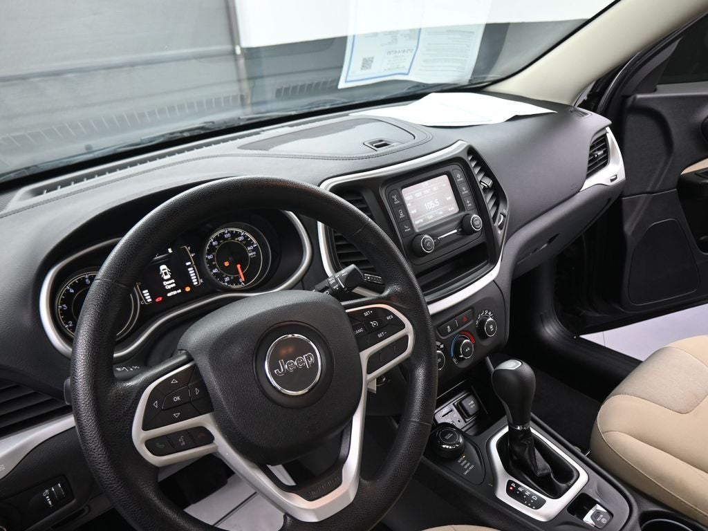 2017 Jeep Cherokee Sport