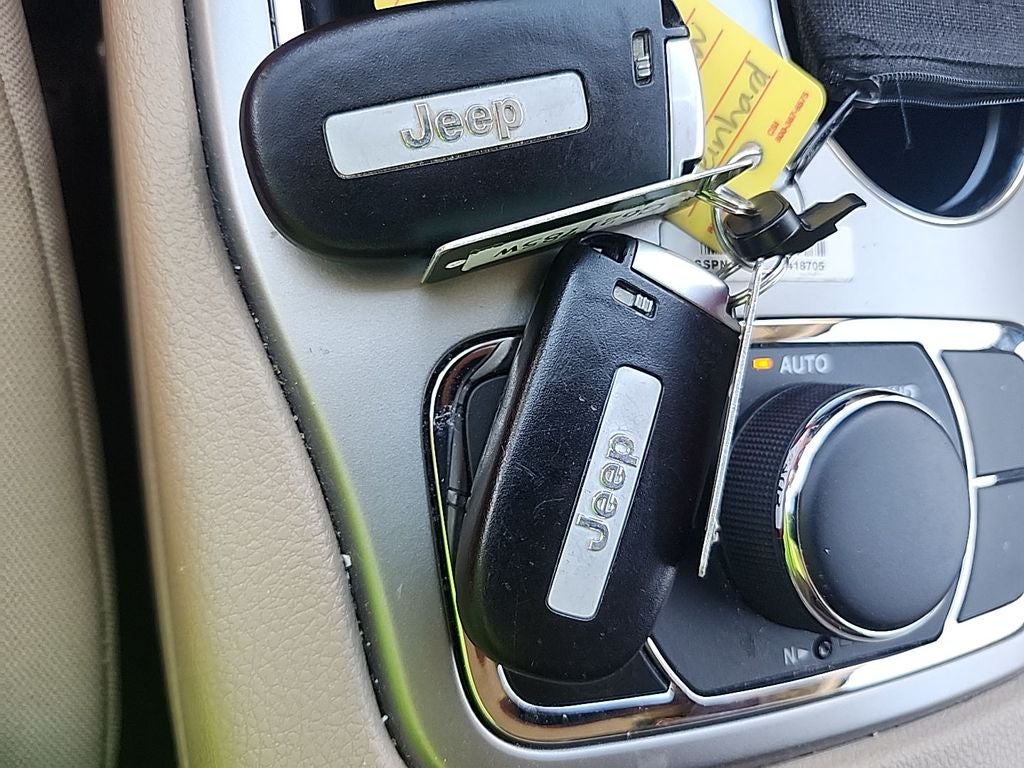 2019 Jeep Grand Cherokee Laredo E