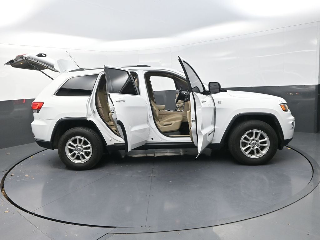 2019 Jeep Grand Cherokee Laredo E