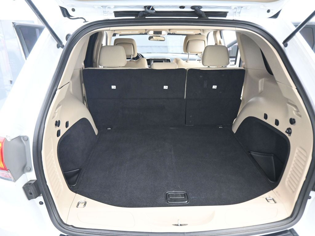 2019 Jeep Grand Cherokee Laredo E