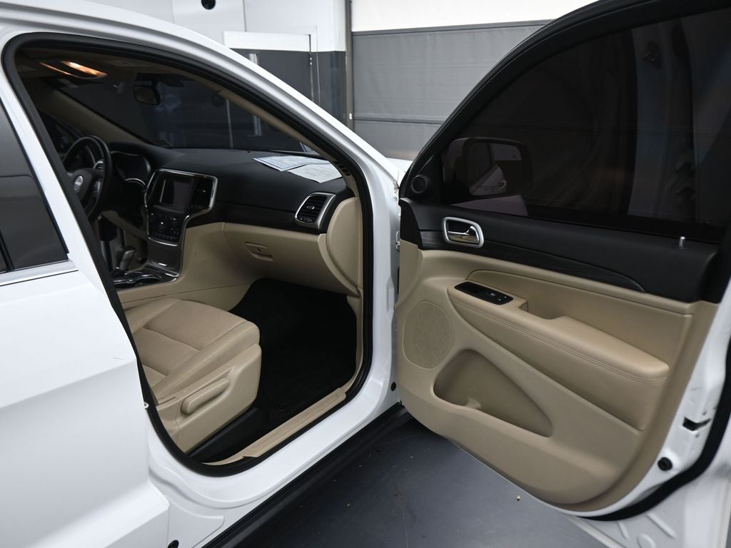 2019 Jeep Grand Cherokee Laredo E