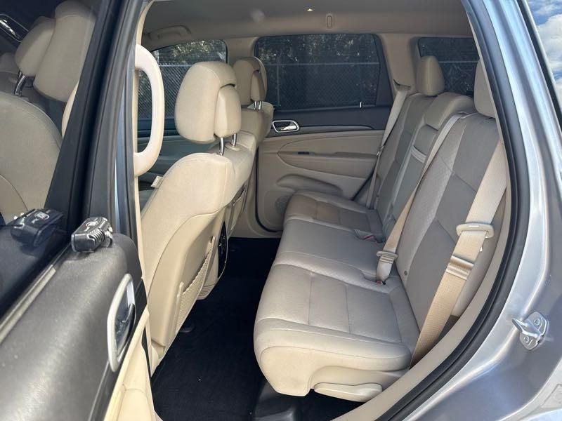 2020 Jeep Grand Cherokee Laredo E