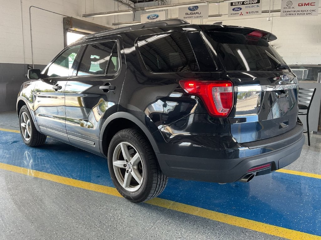 2019 Ford Explorer Base