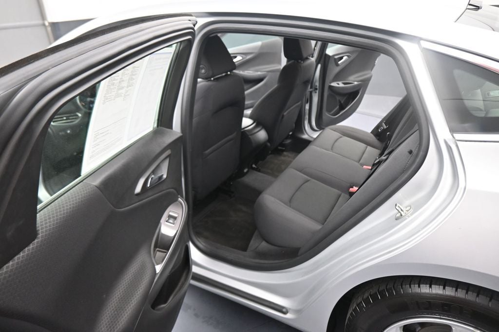 2017 Chevrolet Malibu LS 1FL