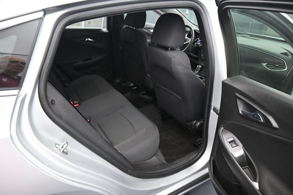 2017 Chevrolet Malibu LS 1FL