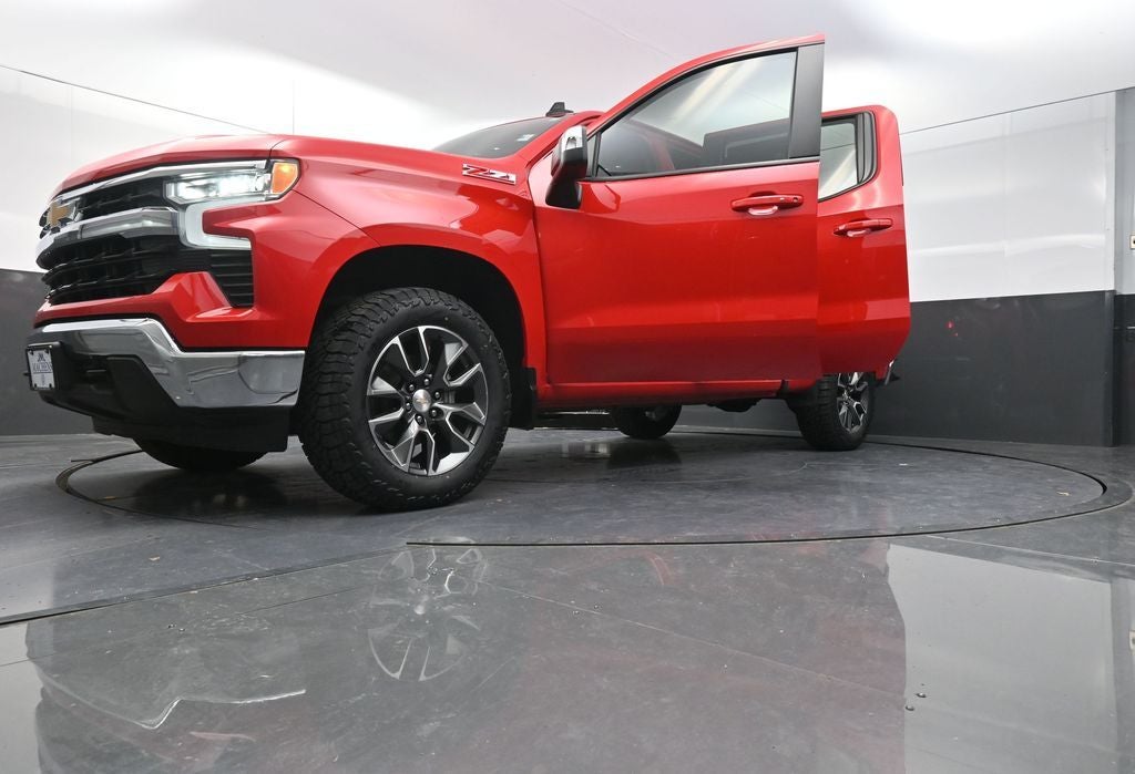 2024 Chevrolet Silverado 1500 LT LT1