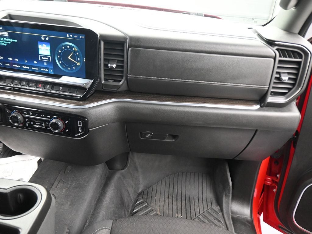 2024 Chevrolet Silverado 1500 LT LT1