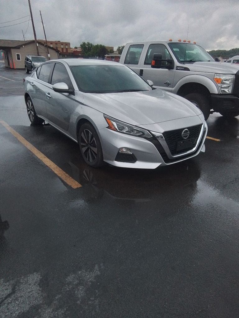 2022 Nissan Altima 2.5 SV