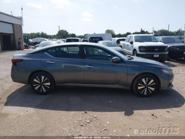 2021 Nissan Altima 2.5 SV
