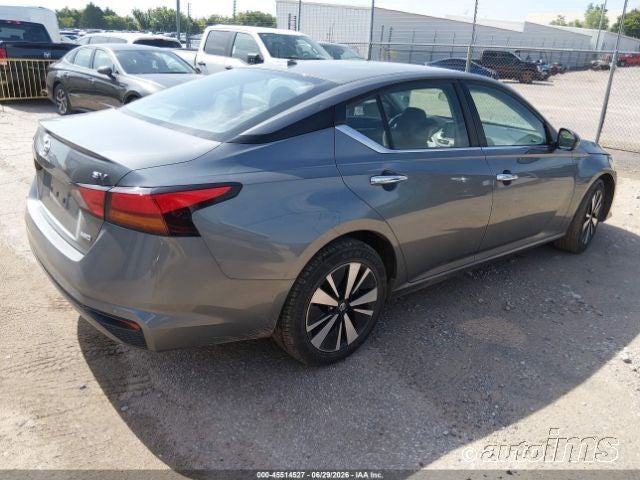 2021 Nissan Altima 2.5 SV