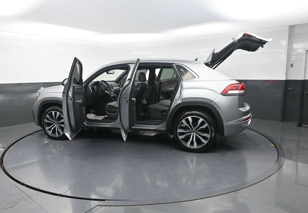 2023 Volkswagen Atlas Cross Sport 3.6L V6 SEL Premium R-Line