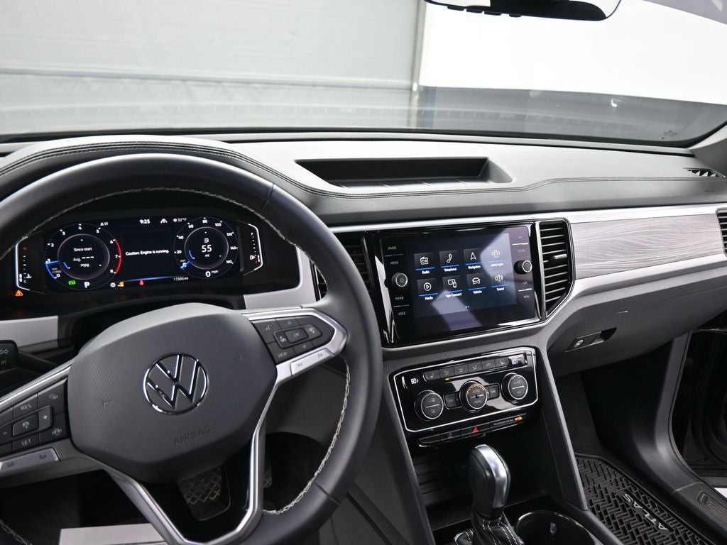 2023 Volkswagen Atlas Cross Sport 2.0T SE w/Technology