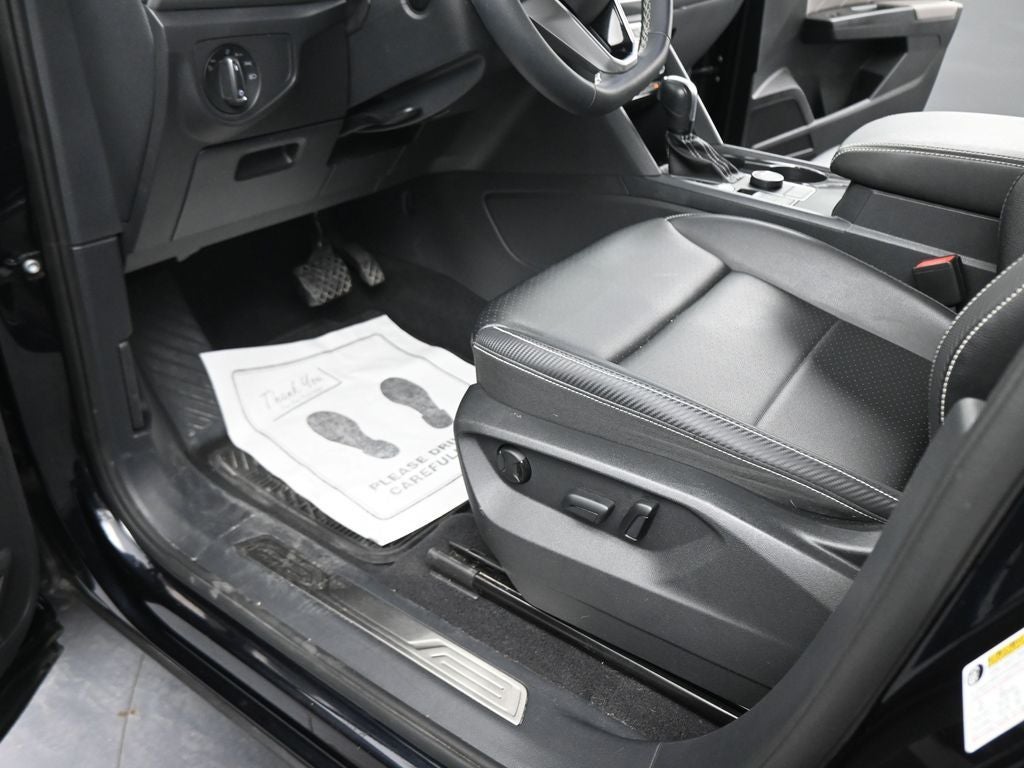 2023 Volkswagen Atlas Cross Sport 2.0T SE w/Technology