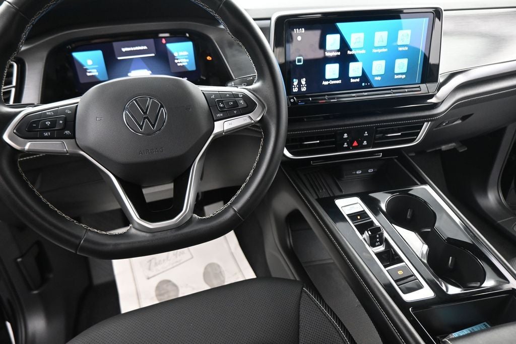 2026 Volkswagen Atlas Cross Sport 2.0T SE w/Technology