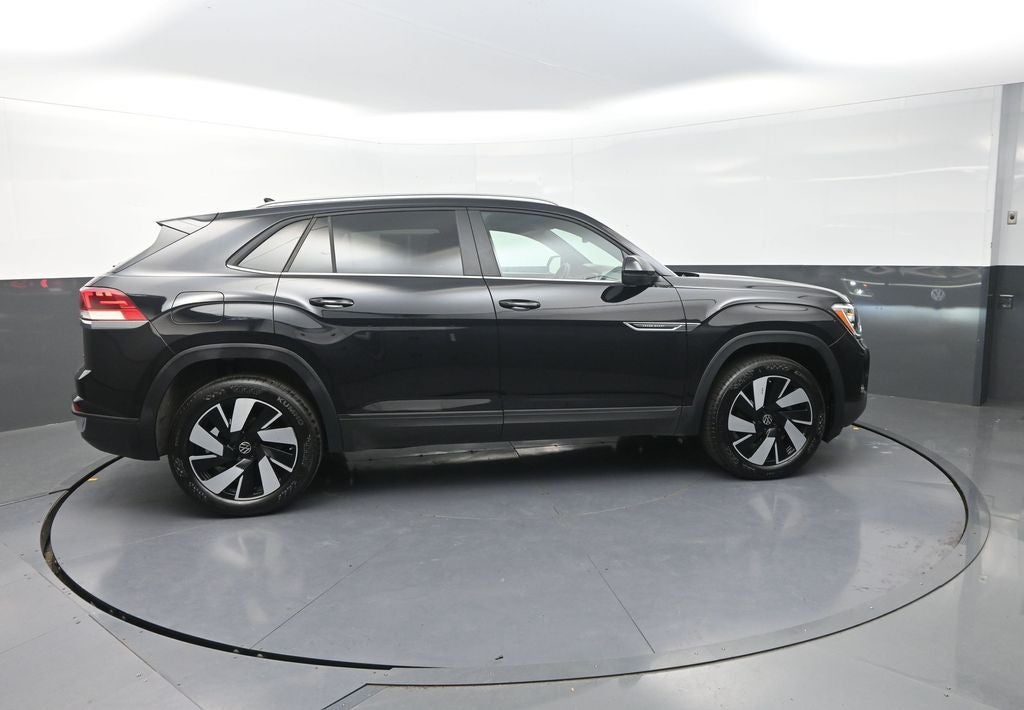 2026 Volkswagen Atlas Cross Sport SE w/Technology