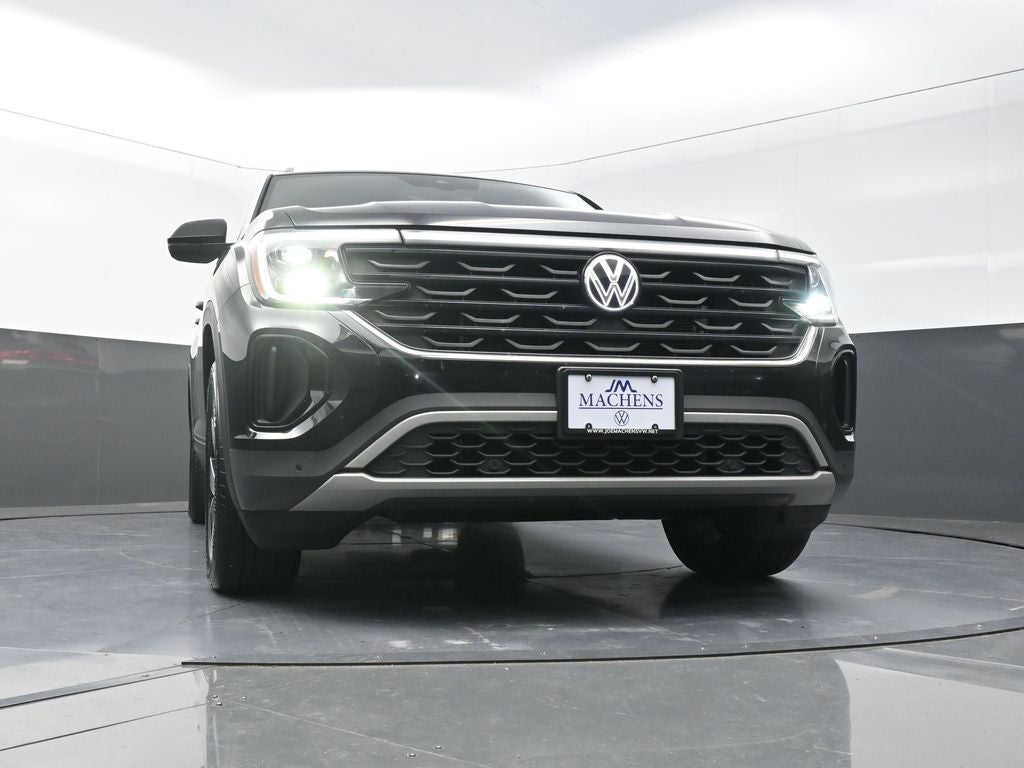 2026 Volkswagen Atlas Cross Sport SE w/Technology