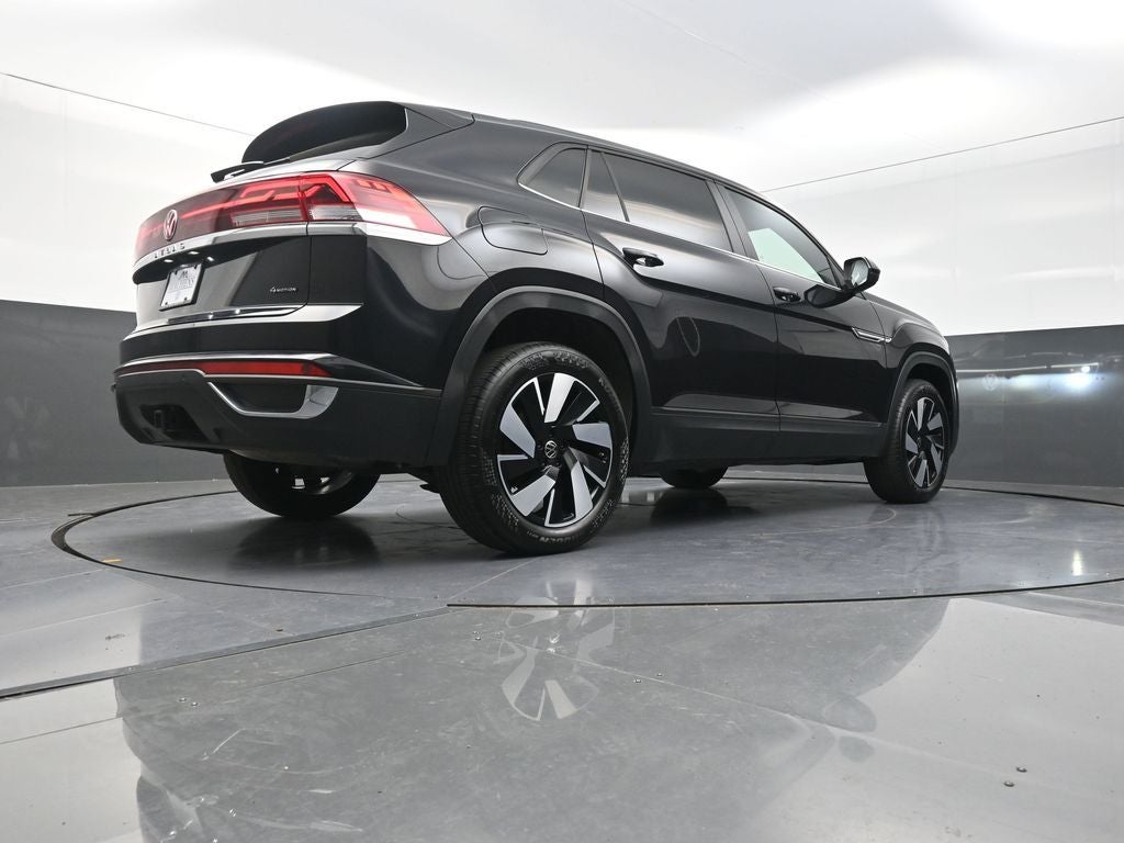 2026 Volkswagen Atlas Cross Sport SE w/Technology