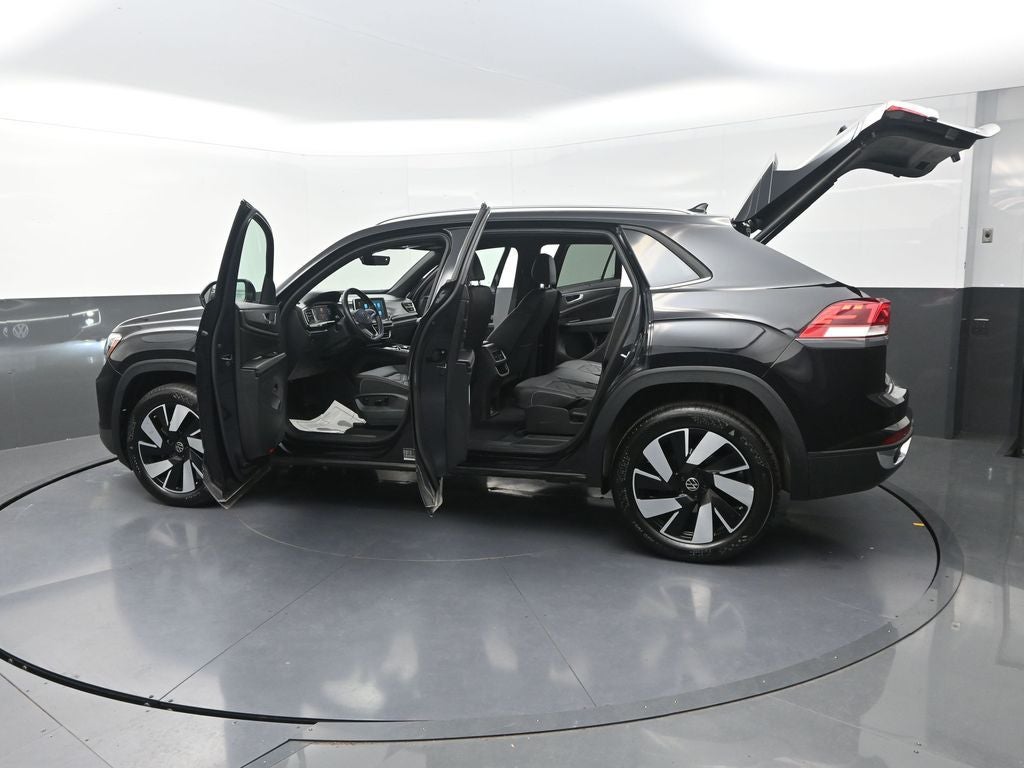 2026 Volkswagen Atlas Cross Sport SE w/Technology