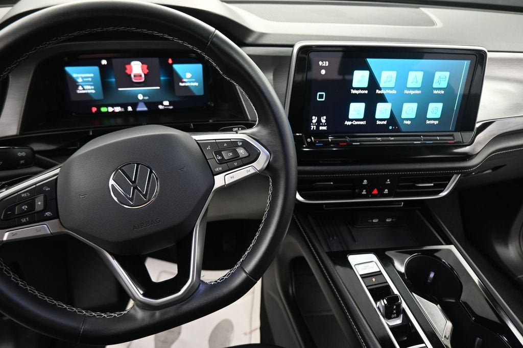 2026 Volkswagen Atlas Cross Sport SE w/Technology