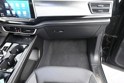 2026 Volkswagen Atlas Cross Sport SE w/Technology