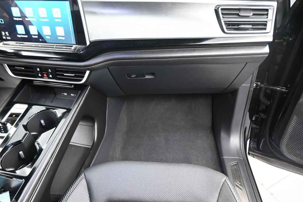 2026 Volkswagen Atlas Cross Sport SE w/Technology