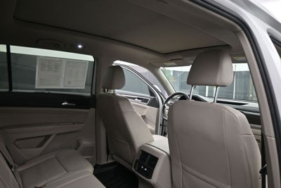 2022 Volkswagen Atlas 3.6L V6 SE w/Technology