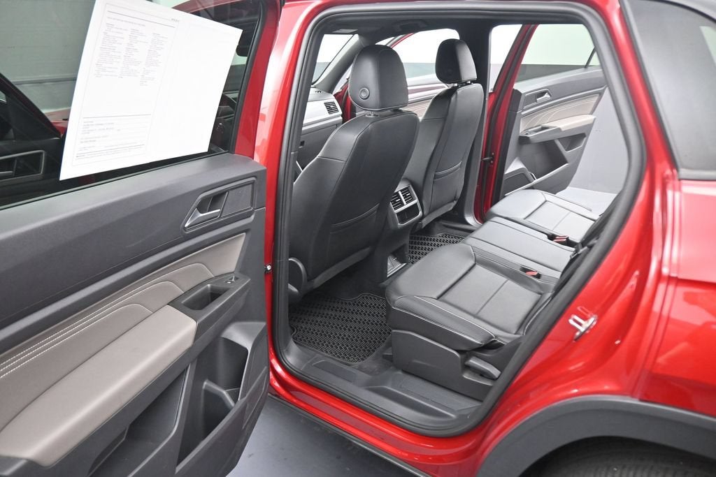 2023 Volkswagen Atlas Cross Sport 3.6L V6 SEL R-Line