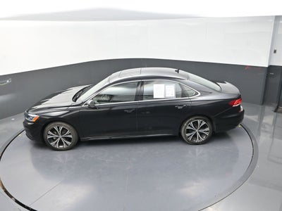 2022 Volkswagen Passat 2.0T SE