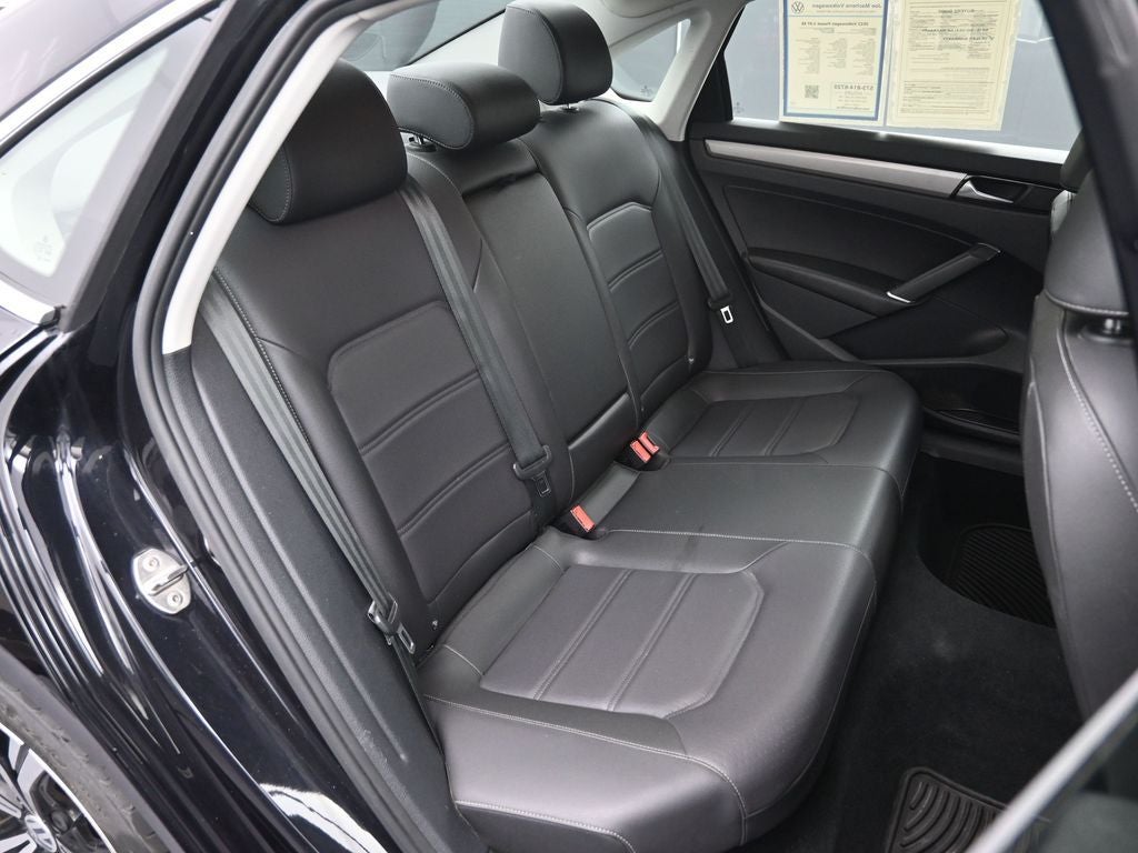 2022 Volkswagen Passat 2.0T SE