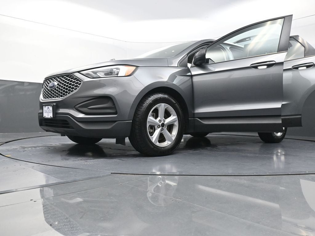 2023 Ford Edge SE