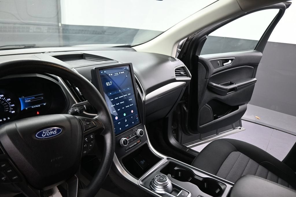 2023 Ford Edge SE